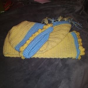 Toddler Hat & Scarf Set. (Yellow & Blue)